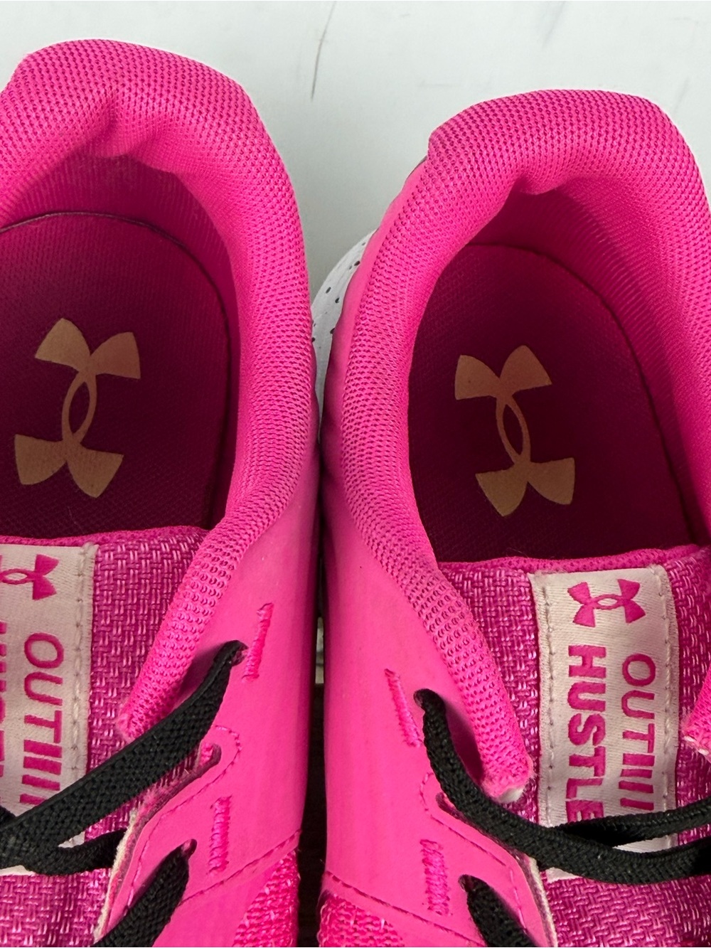 Under Armour Kids' Outhustle AC Running Shoes size 3Y - Picture 9 of 14